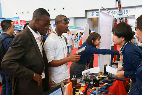 2017矿业大会德严科技展位.jpg 2017矿业大会德严科技展位.jpg