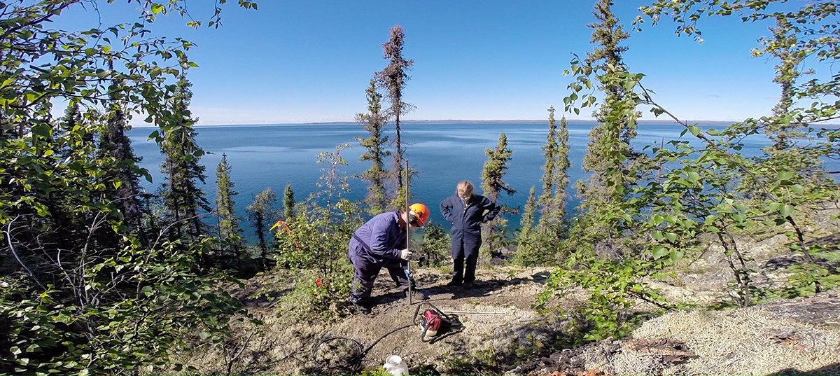 23米钻探配图.jpg 绍尔钻机打钻.jpg