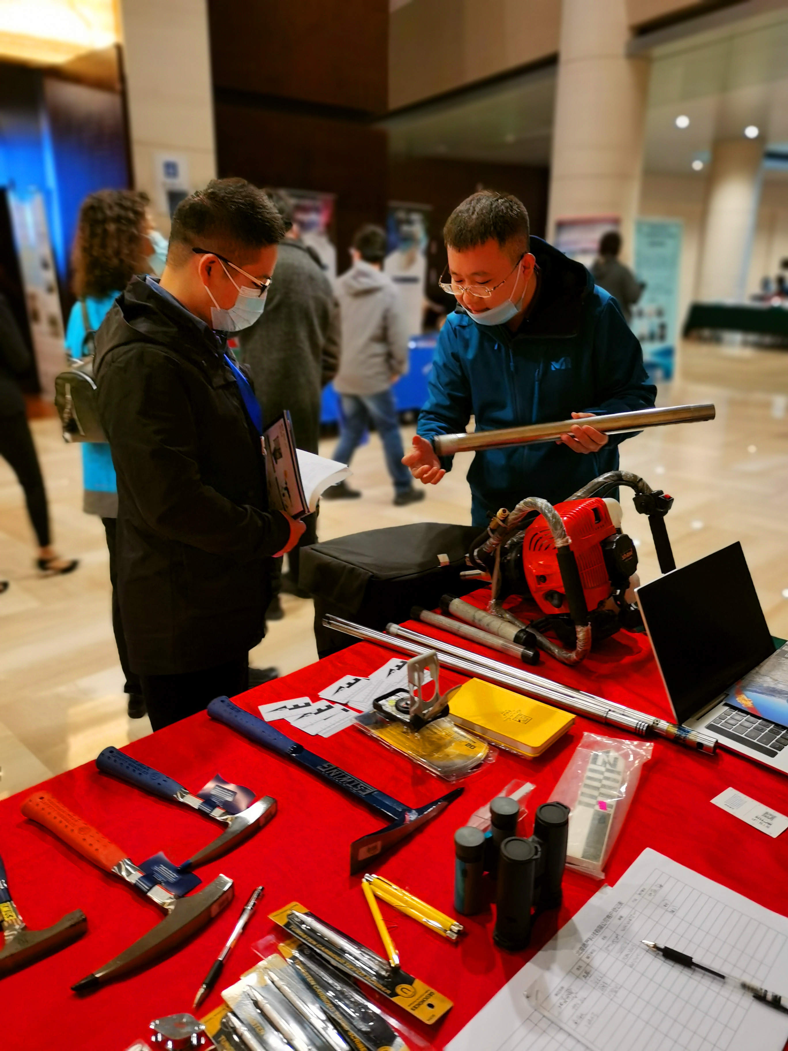 f4ebe1da9b81f8910e33a4140e67991.jpg f4ebe1da9b81f8910e33a4140e67991.jpg