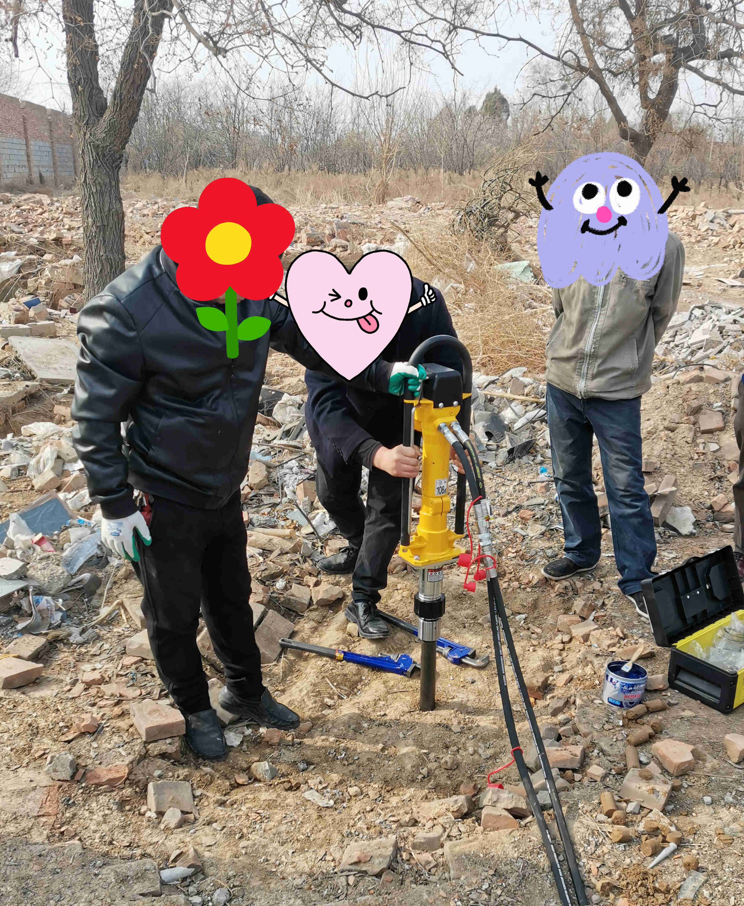 客户操作钻进.jpg 客户操作钻进.jpg