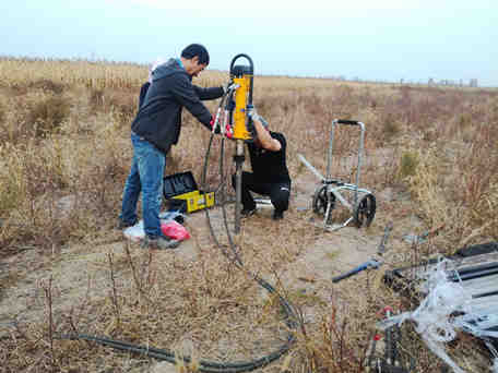 钻进中 (4).jpg 钻进中 (4).jpg