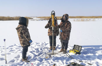 内蒙乌梁素海S5与HPD冬季底泥、土壤采样 内蒙乌梁素海S5与HPD冬季底泥、土壤采样