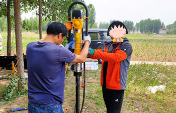 犀牛HPD取土钻机成功完成演示培训 犀牛HPD取土钻机成功完成演示培训