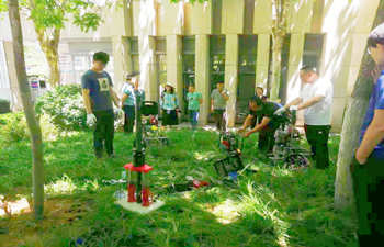 犀牛土壤取样钻机交付演示 犀牛土壤取样钻机交付演示