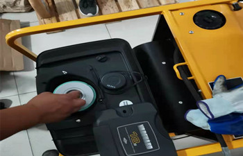 犀牛钻机——HPD液压钻机使用 犀牛钻机——HPD液压钻机使用