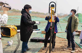 液压取土钻机现场实录 液压取土钻机现场实录