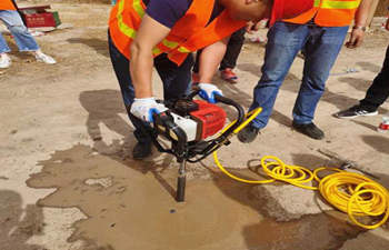 背包钻机现场演示 背包钻机现场演示