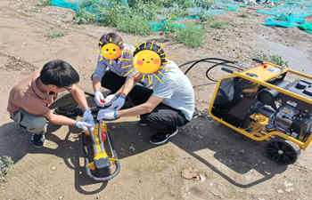 犀牛液压取土钻机培训、交付记录 犀牛液压取土钻机培训、交付记录