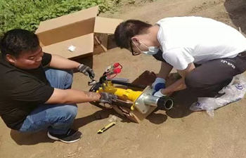 犀牛液压土壤钻机实地交付 犀牛液压土壤钻机实地交付