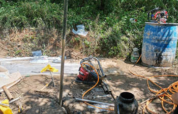 绍尔背包钻机交付培训演示 绍尔背包钻机交付培训演示