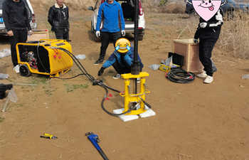 犀牛HPD液压土壤取样钻机设备交付 犀牛HPD液压土壤取样钻机设备交付