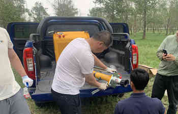 关于犀牛液压取土钻机交付记录 关于犀牛液压取土钻机交付记录