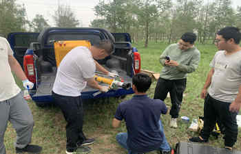 犀牛液压取土钻机交付完成 犀牛液压取土钻机交付完成